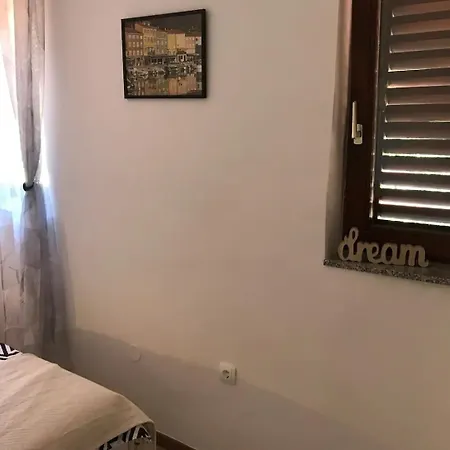 Διαμέρισμα Luki Smergo